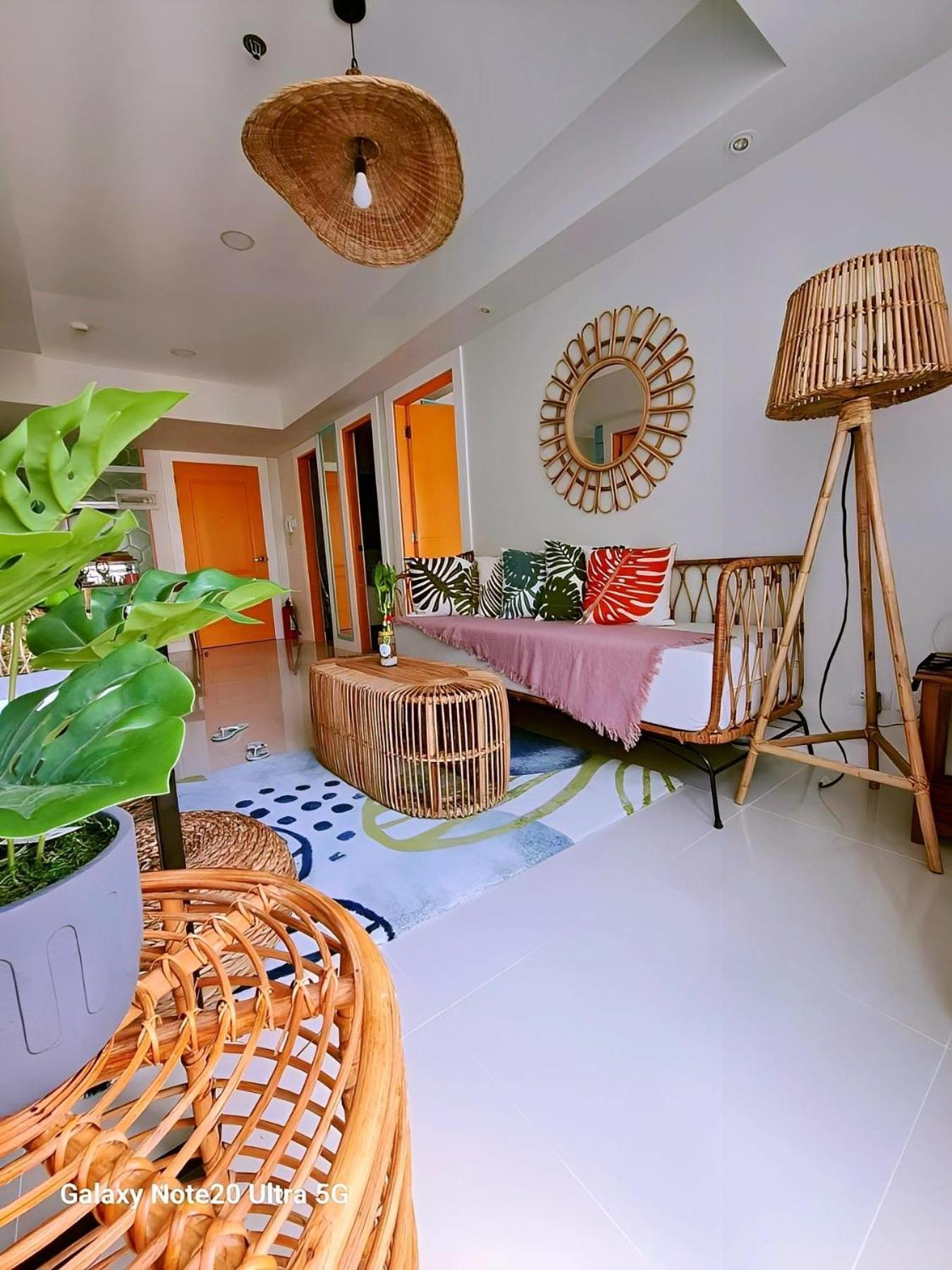 Holiday Escape Philippines Manilla Buitenkant foto