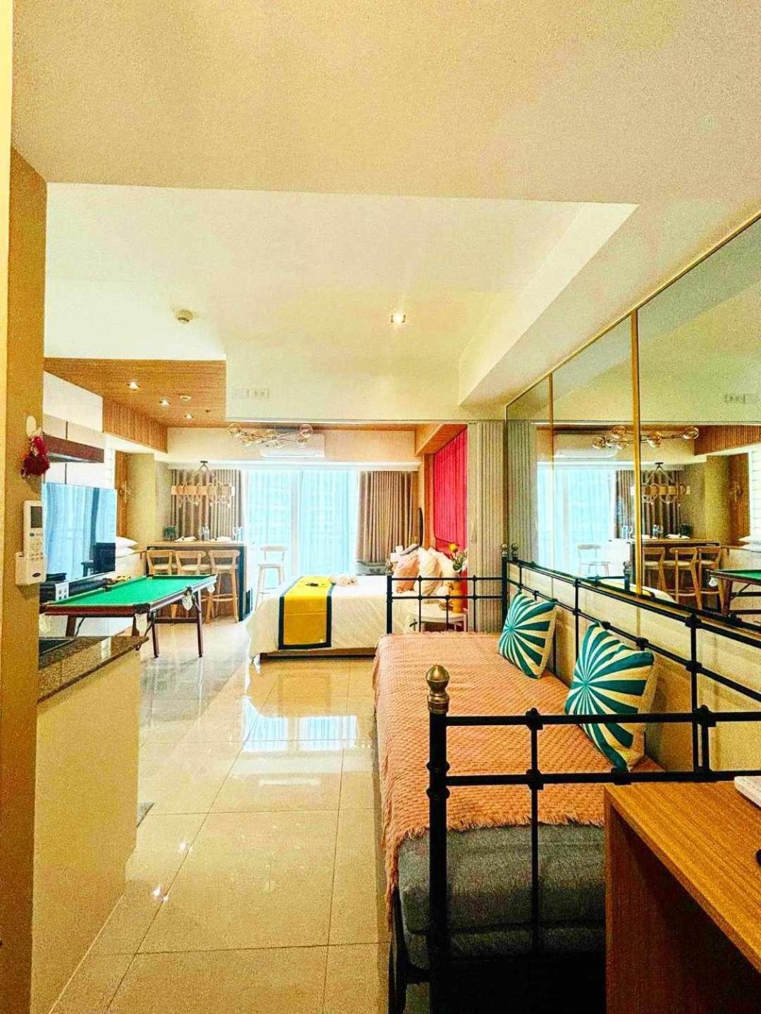 Holiday Escape Philippines Manilla Buitenkant foto